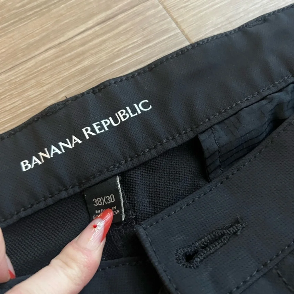 Banana Republic Pants Mens Size 38x30 Long Black Slim Tapered Lightweight Tech